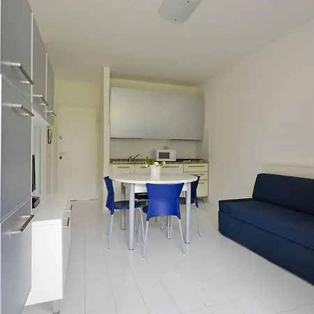 Relaxing Retreat For A Comfortable Lejlighed Lignano Sabbiadoro